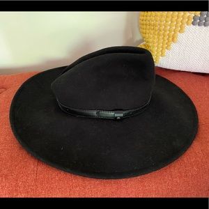 Black Large Rim Hat